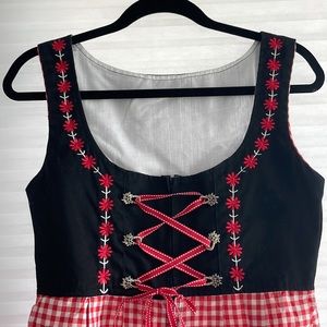 Dirndl Oktoberfest Wurstfest